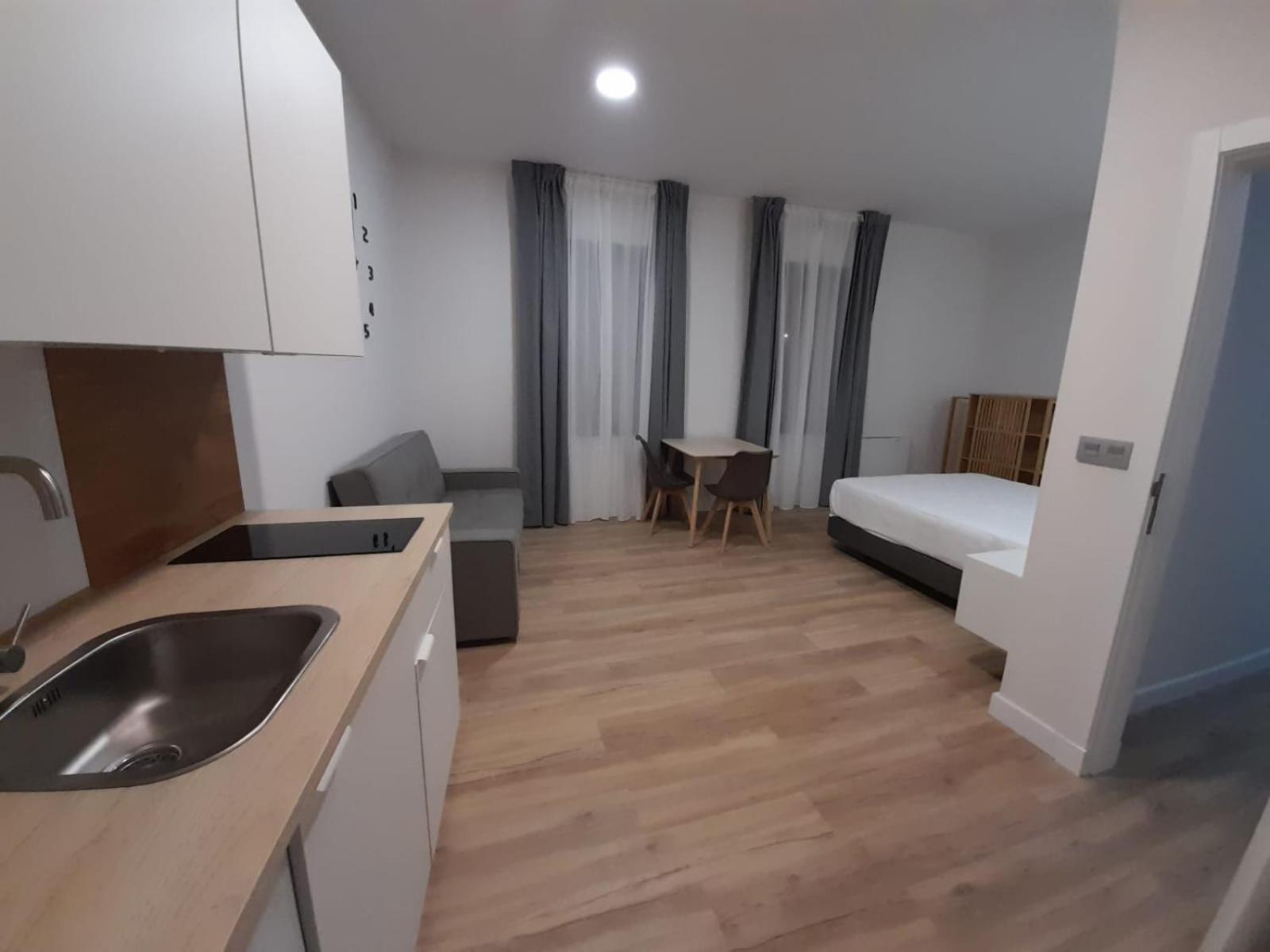 Apartamentos Recunchos 奥伦塞 外观 照片
